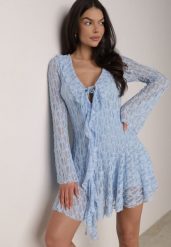 Niebieska Koronkowa Sukienka z Falbankami i Wiązaniem przy Dekolcie Delanatea. Niebieskie sukienki damskie Born2be, na co dzień, na lato, l, bez wzorów, z koronki, eleganckie, bez kołnierzyka, bez ramiączek, mini. Za 179.99 zł.