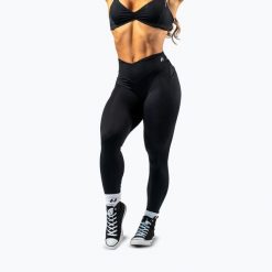 Legginsy treningowe damskie NEBBIA Strong Beauty. Czarne legginsy damskie Nebbia, bez wzorów, z elastanu. Za 409.99 zł.