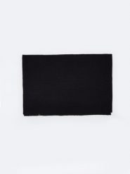 Szalik unisex czarny Estanili 906. Czarne szaliki damskie BIG STAR, bez wzorów, z materiału. W wyprzedaży za 99.99 zł.