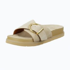 Klapki damskie GANT Mardale. Brązowe klapki damskie GANT, na lato, bez wzorów, z materiału, bez obcasa, bez zapięcia. Za 229.99 zł.