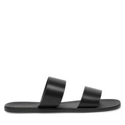 Klapki JENNY. Czarne klapki damskie Jenny, bez wzorów, bez obcasa, bez zapięcia. Za 49.99 zł.