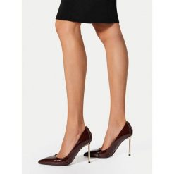 Szpilki Nine West. Brązowe szpilki damskie Nine West, bez wzorów, bez obcasa, na szpilce, bez zapięcia. Za 279.99 zł.