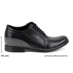 Olivier Buty męskie podwyższające P24 czarne. Czarne buty wizytowe męskie bez wzorów, ze skóry, bez obcasa, bez zapięcia. Za 423.31 zł.