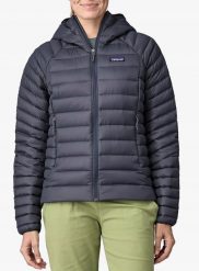 Kurtka down sweater hoody women-smolder blue-l PATAGONIA. Niebieskie kurtki sportowe damskie Patagonia, l, bez wzorów, bez ramiączek, bez kaptura. Za 1,130.78 zł.