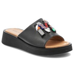 Czarne Klapki Vinceza Stylowe Obuwie Damskie Z Literką. Czarne klapki damskie VINCEZA, na lato, z aplikacjami, ze skóry, eleganckie, bez obcasa, na platformie, bez zapięcia. Za 139.00 zł.