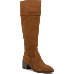 Kozaki MICHAEL MICHAEL KORS - Dylan Boot 40F9DYMB5S Amber. Brązowe kozaki damskie MICHAEL Michael Kors, bez wzorów, z materiału, bez obcasa, bez zapięcia. Za 1,269.00 zł.