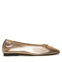 Baleriny Tommy Hilfiger. Żółte balerinki damskie Tommy Hilfiger, bez wzorów, bez obcasa, bez zapięcia. Za 379.99 zł.
