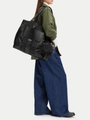 Hunter Torebka CWBEO-HTR-K-014-06 Czarny. Czarne shopperki damskie Hunter, bez wzorów, z materiału, bez dodatków. Za 219.99 zł.