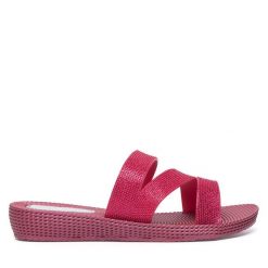 Klapki JENNY. Czerwone klapki damskie Jenny, bez wzorów, bez obcasa, bez zapięcia. Za 39.99 zł.