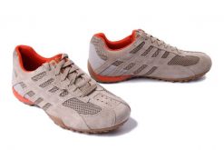 GEOX U55MNA 02214 C5004 sand, półbuty męskie. Brązowe półbuty męskie Geox, bez wzorów, bez obcasa, bez zapięcia. Za 363.93 zł.
