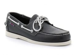 Tenisówki Sebago Model Docksides Portland Kolor Niebieski. Niebieskie trampki i tenisówki damskie Sebago, bez wzorów, z materiału, bez zapięcia. Za 718.85 zł.