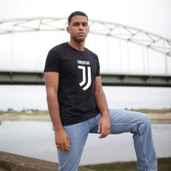 Koszulka Juventus. Czarne bluzki damskie JUVENTUS FC, s, bez wzorów, z bawełny, sportowe, bez kołnierzyka, bez ramiączek. Za 149.99 zł.