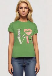 Zielony T-shirt z Krótkim Rękawem i Ozdobnym Nadrukiem Testolene. Zielone t-shirty damskie Born2be, plus size, bez wzorów, z jeansu, klasyczne, bez kołnierzyka, bez ramiączek. Za 39.99 zł.