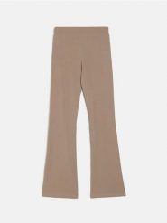 Legginsy z rozszerzaną nogawką - brązowy. Brązowe legginsy damskie Sinsay, bez wzorów. Za 29.99 zł.