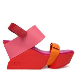 Sandały United Nude. Czerwone sandały damskie United Nude, bez wzorów, bez obcasa, na koturnie, bez zapięcia. Za 1,229.00 zł.