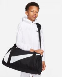 Torba sportowa unisex Nike Gym Club. Czarne torby sportowe męskie Nike, bez wzorów, z materiału, na ramię, małe. Za 162.05 zł.