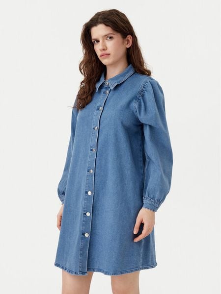 ONLY Sukienka jeansowa Alma 15345570 Niebieski Regular Fit. Niebieskie sukienki damskie ONLY, xs, bez wzorów, z bawełny, bez kołnierzyka, bez ramiączek. Za 159.99 zł.