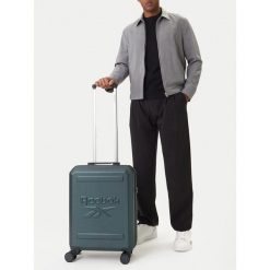 Walizka kabinowa Reebok. Zielone walizki damskie Reebok, bez wzorów. Za 259.99 zł.