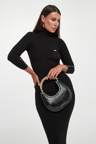 Sukienka z jedwabiem ELISABETTA FRANCHI. Sukienki damskie Elisabetta Franchi, bez wzorów, bez kołnierzyka, bez ramiączek. Za 1,689.00 zł.