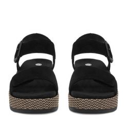 Sandały Remonte. Czarne sandały damskie Remonte, bez wzorów, bez obcasa, na koturnie, bez zapięcia. Za 379.99 zł.