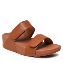 Klapki FitFlop. Brązowe klapki damskie FitFlop, bez wzorów, bez obcasa, bez zapięcia. Za 219.99 zł.