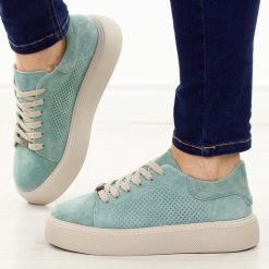 Zielone skórzane półbuty damskie Filippo Dp7502/26. Zielone półbuty damskie Filippo, na jesień, bez wzorów, z jeansu, eleganckie, bez obcasa, na platformie, bez zapięcia. Za 249.00 zł.