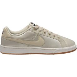 Nike tenisówki damskie Court Royale SE Fossil-Sail-Gum Light Brown 37,5. Brązowe trampki i tenisówki damskie Nike, bez wzorów, bez zapięcia. W wyprzedaży za 215.00 zł.