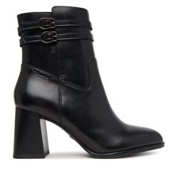 Botki Tamaris. Czarne botki damskie Tamaris, bez wzorów, bez obcasa, na słupku, bez zapięcia. Za 539.99 zł.