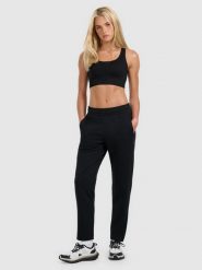 4F Spodnie dresowe damskie - czarne XL. Czarne spodnie dresowe damskie 4F, bez wzorów, z dresówki. Za 189.99 zł.
