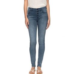 ROXY Dżinsy dla kobiet w Sunny Bay ERJDP03186-BTN0 Dark Blue (rozmiar 26). Niebieskie jeansy damskie Roxy, bez wzorów, sportowe, rowerowe. W wyprzedaży za 176.00 zł.