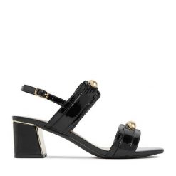 Sandały Lasocki. Czarne sandały damskie Lasocki, bez wzorów, bez obcasa, na słupku, bez zapięcia. Za 229.99 zł.