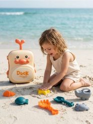 Zestaw zabawek plażowych z walizką - pomarańczowy. Brązowe walizki damskie Sinsay, bez wzorów. W wyprzedaży za 35.99 zł.
