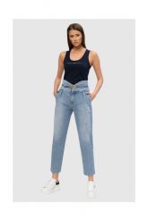 PINKO Niebieskie jeansy damskie z wysokim stanem. Niebieskie jeansy damskie Pinko, bez wzorów, z jeansu, z podwyższonym stanem. W wyprzedaży za 599.99 zł.