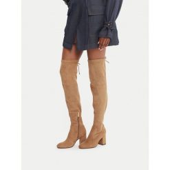 Kozaki Nine West. Brązowe kozaki damskie Nine West, bez wzorów, bez obcasa, na słupku, bez zapięcia. Za 329.99 zł.