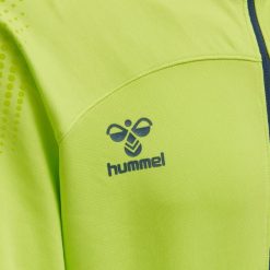 Kurtka błyskawiczna Hummel hmlLEAD poly. Zielone kurtki męskie Hummel, m, bez wzorów, sportowe, bez kaptura. W wyprzedaży za 226.10 zł.