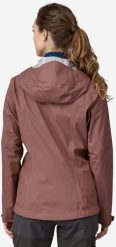 Kurtka z membraną damska Patagonia Granite Crest Jacket - dulse mauve. Fioletowe kurtki sportowe damskie Patagonia, bez wzorów, bez ramiączek, bez kaptura. Za 1,125.49 zł.