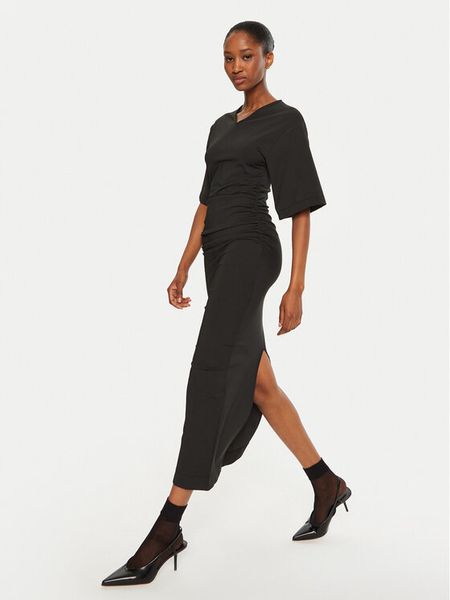 DAY BIRGER ÉT MIKKELSEN Sukienka koktajlowa Margaret DAY65243428 Czarny Slim Fit. Czarne sukienki damskie DAY Birger et Mikkelsen, s, bez wzorów, z syntetyku, wizytowe, bez kołnierzyka, bez ramiączek. Za 489.99 zł.