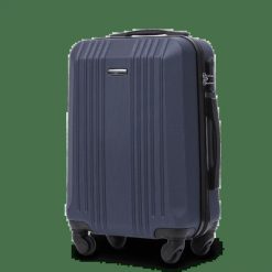 Walizka kabinowa Wings 20" KESTREL DARK BLUE. Niebieskie walizki damskie Wings, bez wzorów, z materiału, duże. Za 169.90 zł.