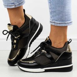 Sneakersy półbuty damskie Vinceza 10743 Bk/gl. Czarne półbuty damskie VINCEZA, bez wzorów, ze skóry, bez obcasa, na koturnie, bez zapięcia. Za 129.00 zł.