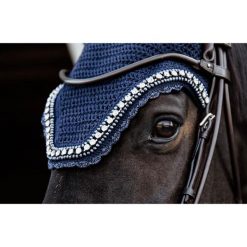 Czapka dla konia Kentucky Wellington big stone & pearl. Niebieskie czapki damskie KENTUCKY HORSEWEAR, bez wzorów, sportowe. Za 451.50 zł.