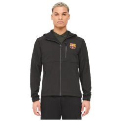 Kurtka softshellowa outdoor męska Barcelona. Czarne kurtki męskie FC BARCELONA, m, bez wzorów, sportowe, bez kaptura. W wyprzedaży za 441.26 zł.