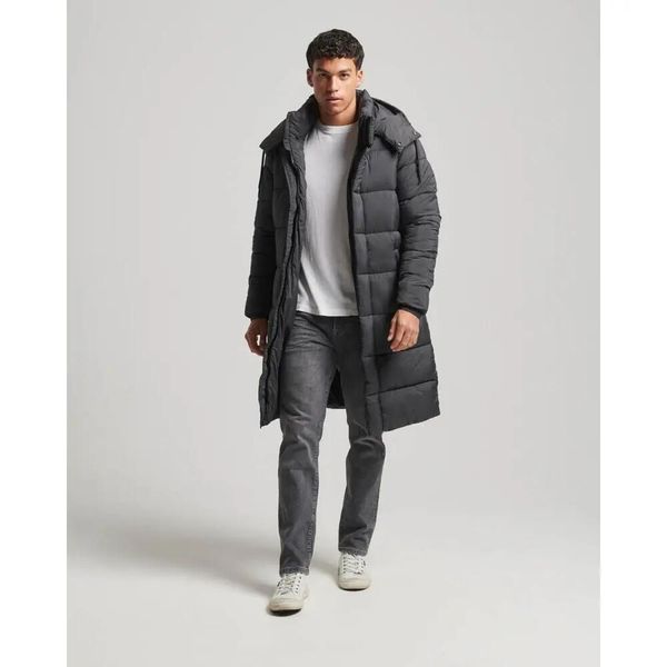 Długa kurtka Superdry Ripstop. Czarne kurtki męskie Superdry, na zimę, xl, bez wzorów, z nylonu, klasyczne, bez kaptura. Za 662.60 zł.