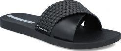 Ipanema Klapki Ipanema 83244 czarny STREET 41,5. Czarne klapki damskie Ipanema, bez wzorów, street, bez obcasa, bez zapięcia. Za 109.99 zł.