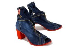 ARTIKER RELAKS 40C289 jeans, botki damskie. Niebieskie botki damskie Artiker Relaks, na lato, bez wzorów, z jeansu, bez obcasa, na obcasie, bez zapięcia. Za 173.94 zł.