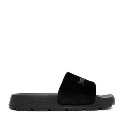 Klapki Juicy Couture. Czarne klapki damskie Juicy Couture, bez wzorów, bez obcasa, bez zapięcia. Za 99.99 zł.