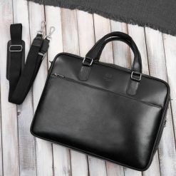 Męska torba skórzana na dokumenty czarna Paolo Peruzzi T-145-BL. Czarne torby na laptopa damskie z aplikacjami, ze skóry. Za 439.00 zł.