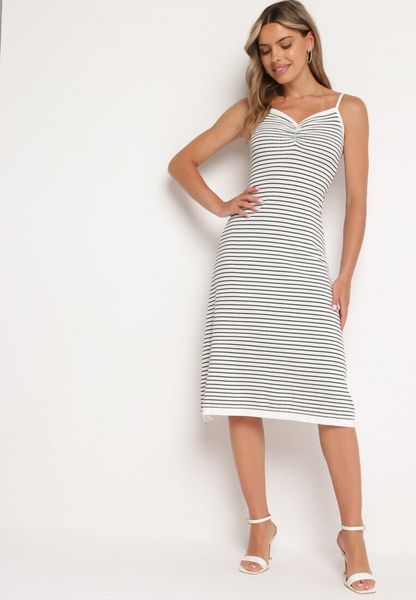 Biało-Czarna Sukienka na Regulowanych Ramiączkach z Marszczonym Dekoltem w Paski Fialea. Białe sukienki damskie Born2be, na co dzień, m, bez wzorów, eleganckie, bez kołnierzyka, bez ramiączek, midi, rozkloszowane. Za 109.99 zł.