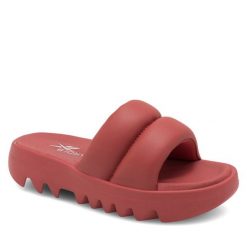 Klapki Reebok. Czerwone klapki damskie Reebok, bez wzorów, sportowe, bez obcasa, bez zapięcia. Za 137.99 zł.