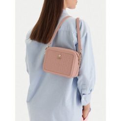 Torebka Beverly Hills Polo Club. Czerwone listonoszki damskie Beverly Hills Polo Club, bez wzorów, bez dodatków. Za 249.99 zł.