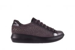 Trampki Imac 207300 Smoke Grey, Szary, Skóra naturalna - 37. Szare trampki i tenisówki damskie Imac, bez wzorów, z lakierowanej skóry, bez zapięcia. W wyprzedaży za 89.10 zł.